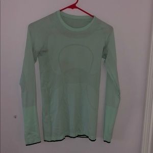 Lululemon longsleeve!